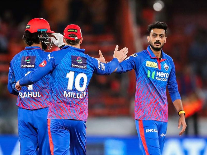 Image from: "That makes no sense....": Finch slams Axar's decision to bowl part-timer Nitish Rana against SRH