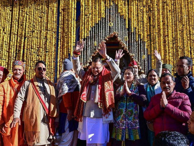 Image from: Kedarnath Dham opens; devotees witness spiritual fervour, CM Pushkar Singh Dhami offers prayers