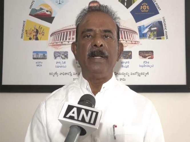 Image from: "Kamal Khilega, Bengal Badhega": BJP leader Boora Narsaiah Goud amid phase 1 polling