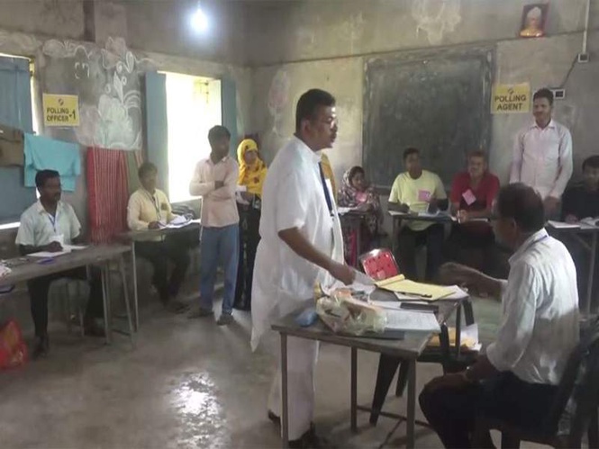 Image from: "Jo shanti todega hum usko todne ka kaam karenge": Suvendu Adhikari inspects polling booths in Nandigram