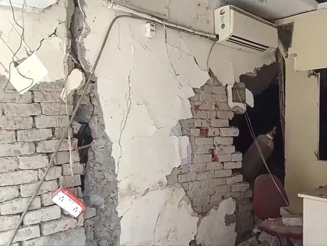 Image from: Explosion at gas cylinder agency in Uttar Pradesh's Muzaffarnagar; no casualties reported