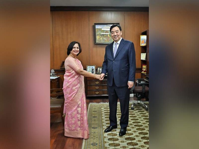 Image from: MEA Secy (South) holds talks with Chinese Special Envoy on recent developments in Middle East