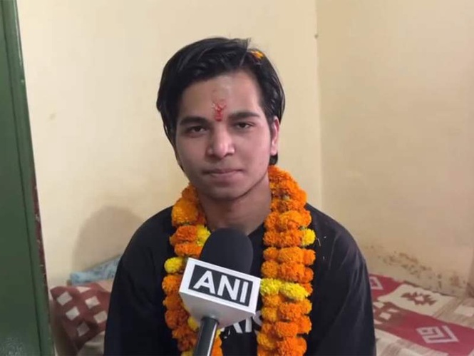 Image from: Rishikesh student Aryan secures 2nd rank in Uttarakhand Board Intermediate exam, scores 97.80%