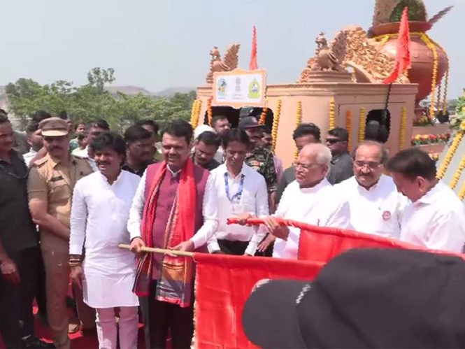 Image from: Maharashtra CM Devendra Fadnavis flags off 'Godavari to Narmada Water Journey 2026' to promote conservation in state