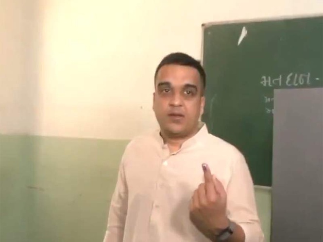 Image from: Gujarat local body polls: Deputy Chief Minister Harsh Sanghavi cast vote in Surat