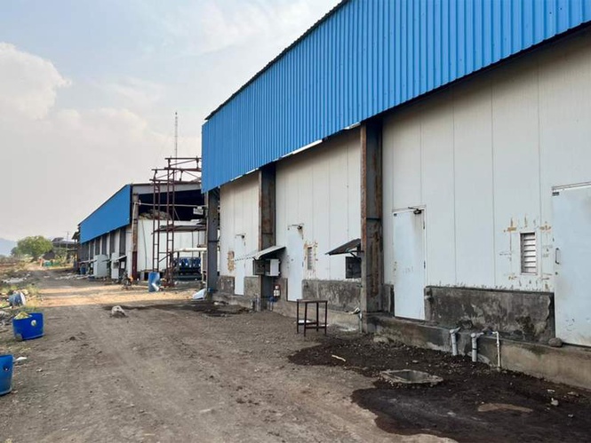 Image from: Maharashtra: Three workers die while cleaning drainage tank in Pune
