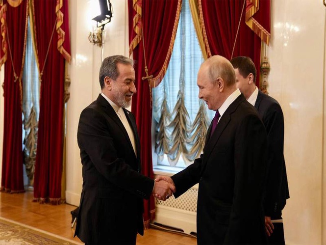 Image from: Iran's FM Araghchi thanks Putin for Russia's "positions and support" during war with US, calls ties a "strategic partnership"
