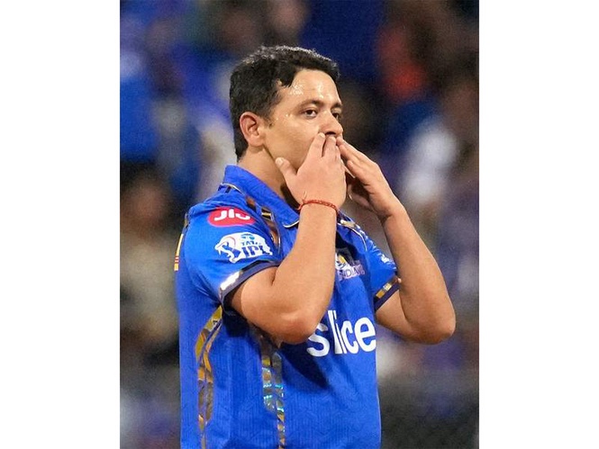 Image from: IPL: Piyush Chawla urges DC to start fresh after heavy defeat to RCB