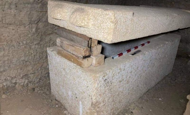 Image from: Archaeologists Uncover a Sealed Tomb with a Gold-Covered Mummy at the Bottom of a Shaft