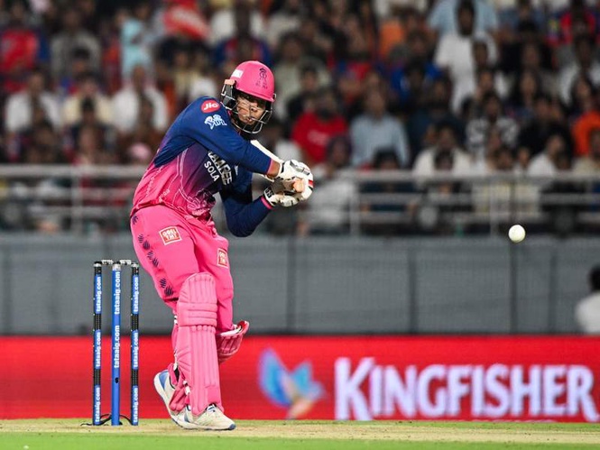 Image from: Vaibhav Sooryavanshi becomes fastest to 400 runs in IPL season, achieves feat during PBKS vs RR clash