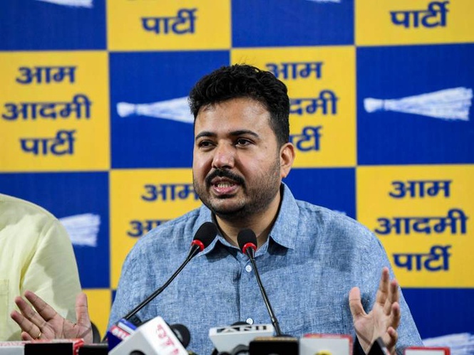 Image from: After Kejriwal, AAP leader Durgesh Pathak refuses to appear before Justice Swarna Kanta Sharma