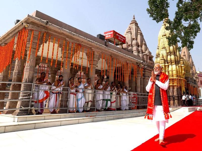 Image from: "Fortunate to have darshan at Baba Vishwanath Temple in Kashi": PM Modi