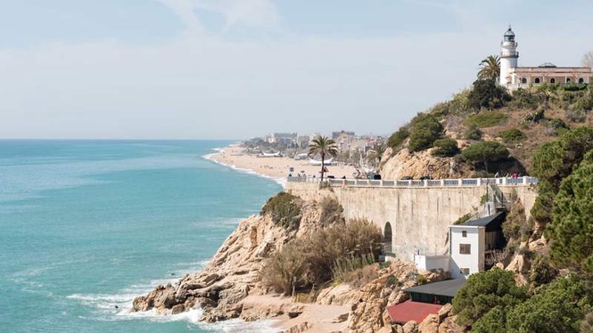 Image from: In Spain, this 5-star campsite in the Costa Brava has just been named the best in the country