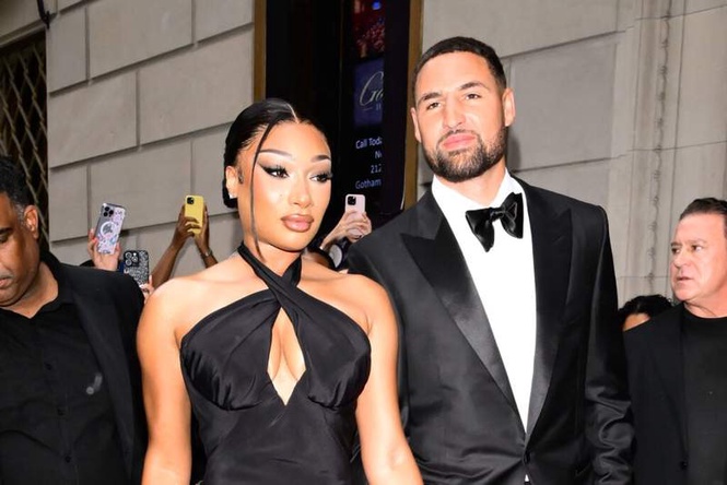Image from: Robert Griffin III demands Klay Thompson-Megan Thee Stallion treatment over Mike Vrabel’s controversy