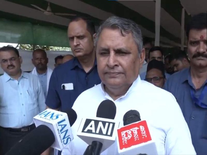 Image from: "Bengal fed up with TMC govt for long time": Bihar DyCM Vijay Kumar Chaudhary amid 2nd phase polling
