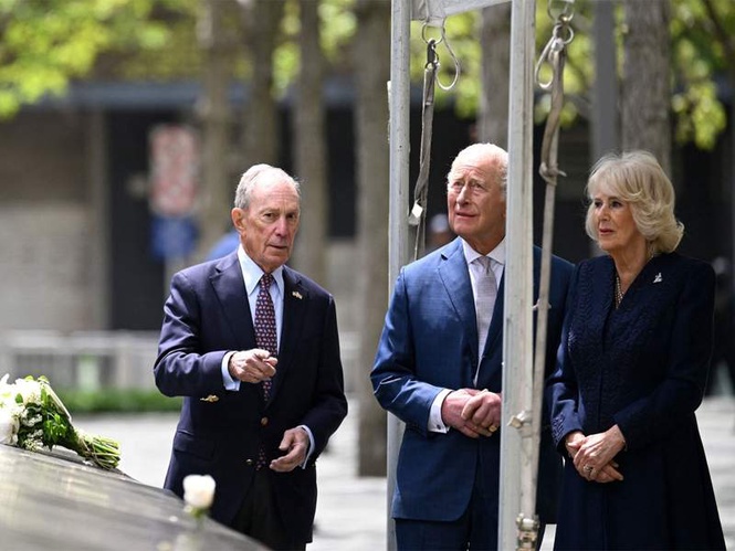 Image from: King Charles, Queen Camilla pay tribute to 9/11 victims at New York Memorial