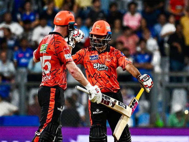 Image from: Muralidaran attributes IPL runfests to league's "business" and "entertainment" side