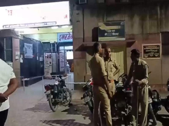 Image from: Uttar Pradesh: Bride's relative shoots groom dead at wedding procession in Kheta Sarai