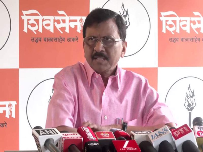 Image from: Maharashtra govt is "useless and incompetent": Sanjay Raut slams CM Fadnavis over Nasrapur rape case
