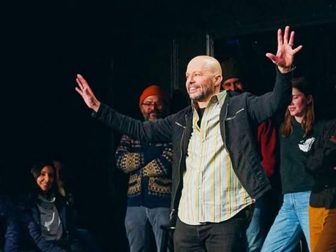 Image from: Jon Cryer opens up about "complicated relationship" with Charlie Sheen