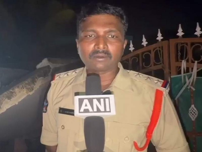 Image from: One dead, two injured as building slab collapses during repair work in Visakhapatnam