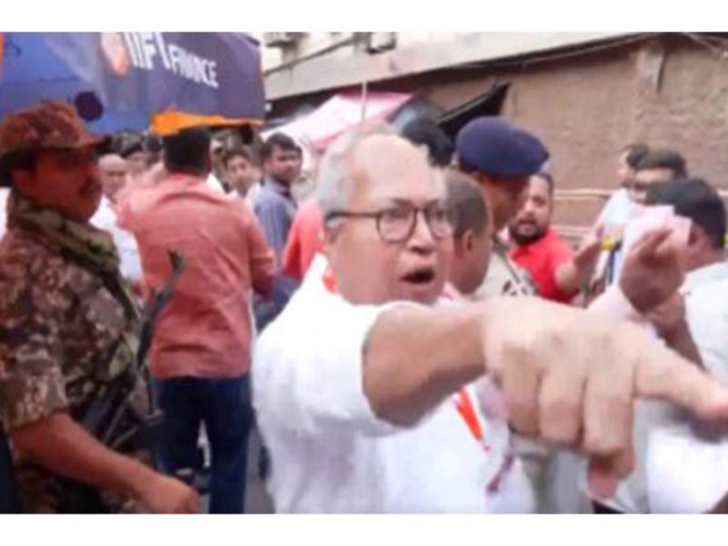 Image from: TMC, BJP agents clash ahead of West Bengal counting of votes