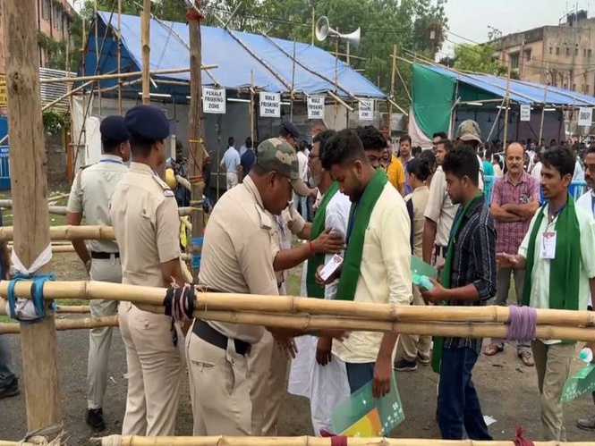 Image from: West Bengal: Three-layer security at centres, over 37 companies deployed across Birbhum for vote count