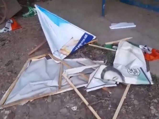 Image from: TMC office vandalised in Howrah's Dumurjala area; party flag thrown on road