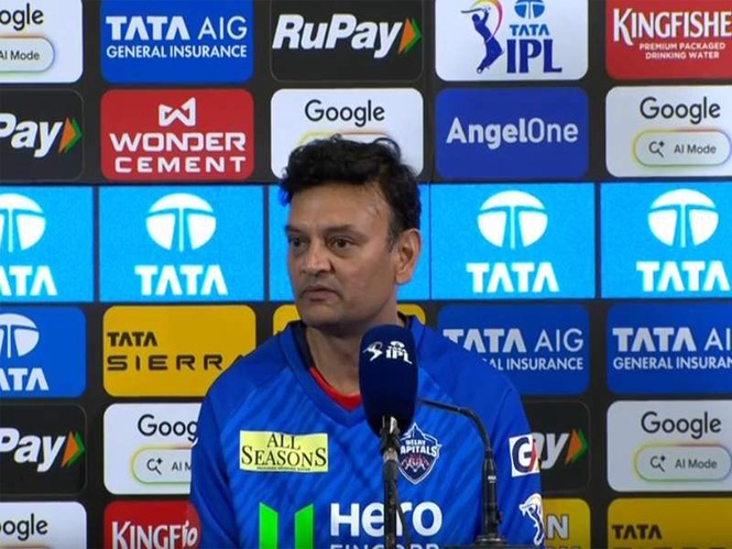 Image from: IPL 2026: DC head coach Hemang Badani discusses Kuldeep's form, Axar's role  after loss to CSK