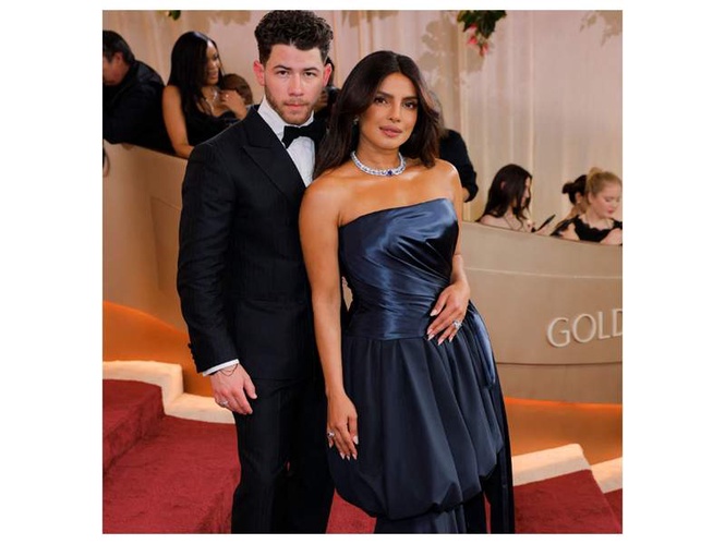 Image from: Nick Jonas gives romantic 'Princess Diaries' nod to Priyanka Chopra, fans call her "queen"