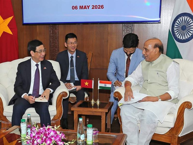 Image from: Defence Minister Rajnath Singh holds bilateral talks with Vietnam Deputy PM