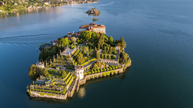 Image from: In Italy, this stunning little island on Lake Maggiore is home to one of the finest 17th-century Baroque palaces (and its garden is breathtaking)