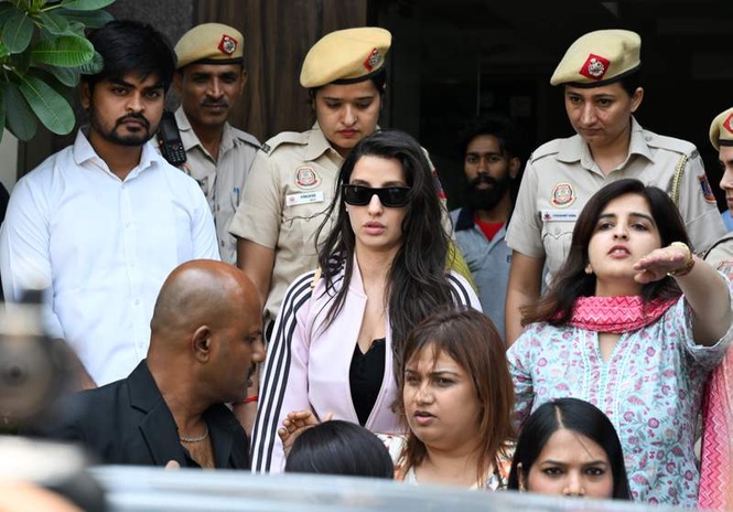 Image from: ‘Sarke Chunar’ row: Nora Fatehi apologises before NCW, vows support for orphan girls