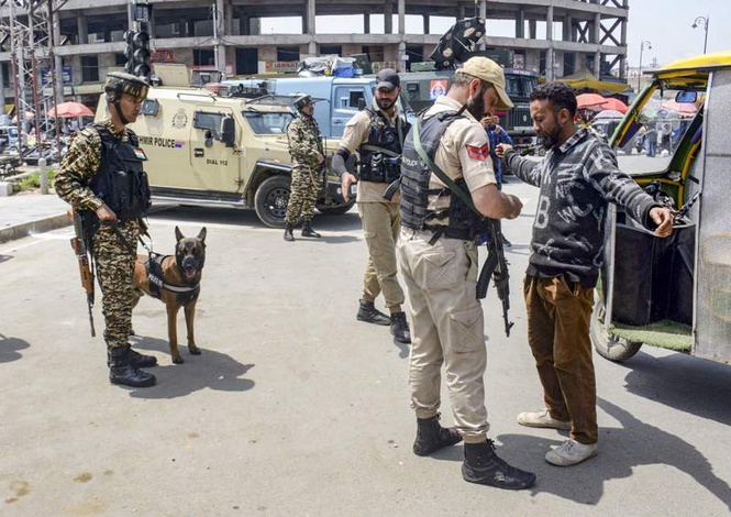 Image from: Properties worth Rs 2 crore of drug peddlers attached in Srinagar