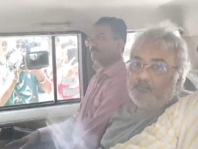 Image from: NCB secures 14-day judicial custody for Dawood aide Salim Dola