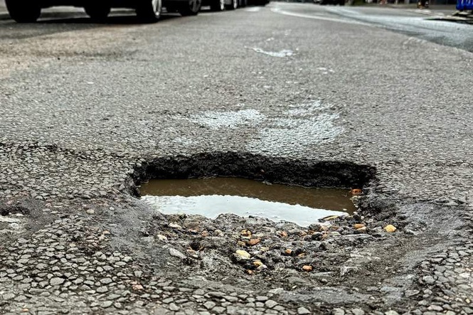 Image from: Why politicians can’t fix potholes permanently