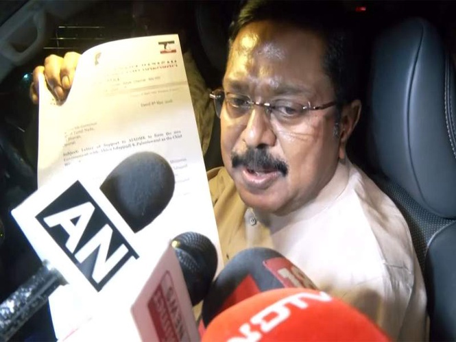 Image from: Horse trading, forgery: AMMK Gen Secy TTV Dhinakaran backs AIADMK's EPS for TN CM post