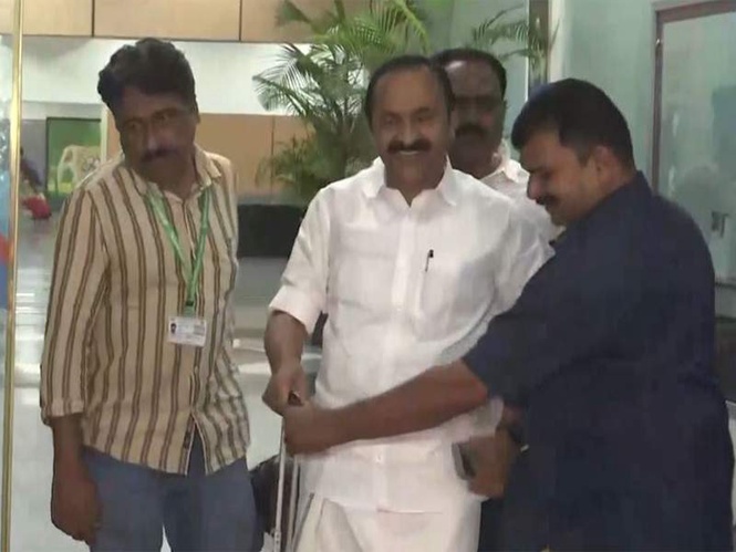 Image from: Keralam Cong leaders VD Satheesan, Ramesh Chennithala arrive in Delhi as decision for CM post awaited