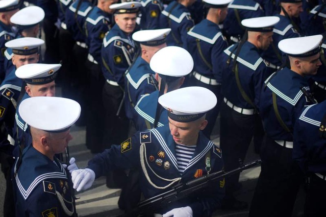Image from: Russia holds scaled-back World War 2 victory parade as worries over war in Ukraine deepen