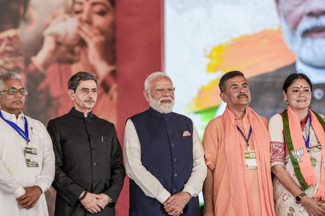Image from: Modi says Suvendu deeply connected to people, wishes Bengal’s first BJP CM fruitful tenure