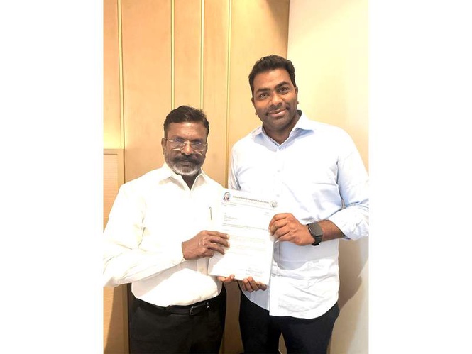 Image from: Tamilaga Vettri Kazhagam gets VCK backing in Tamil Nadu, Vijay expected to meet Governor as he gets majority support