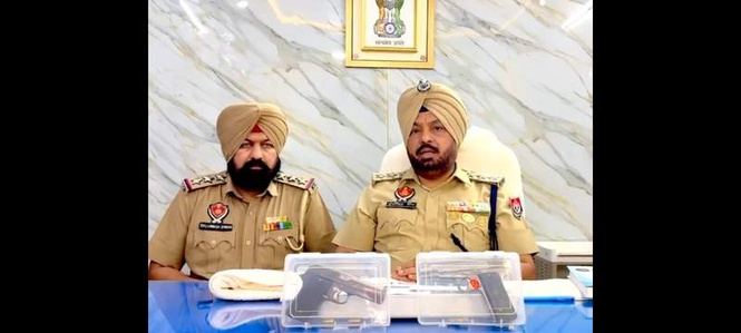 Image from: 2 more accomplices of gangster Happy Singh held with pistols