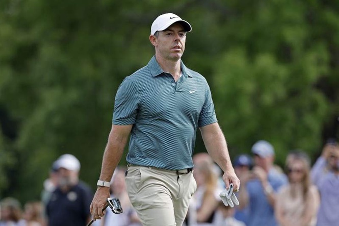 Image from: Rory McIlroy forced to intervene after crowd incident at Truist Championship