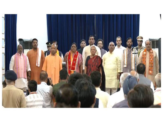 Image from: UP Cabinet expansion: Bhupendra Chaudhary, Manoj Pandey sworn in as ministers in Yogi's govt