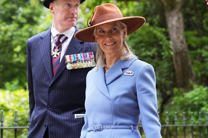Image from: Duchess of Edinburgh honours fallen cavalry soldiers at Hyde Park memorial service