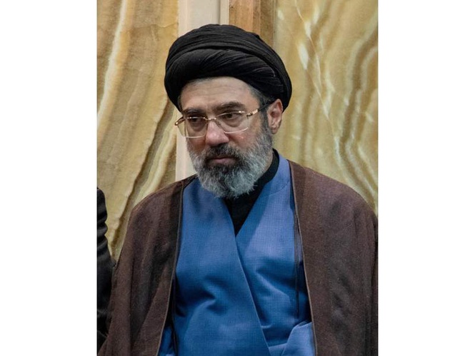 Image from: Iran’s military chief receives “new guiding measures” from Supreme Leader to confront adversaries: Fars news agency
