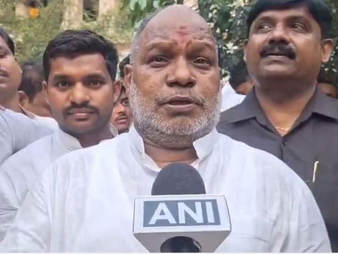 Image from: Uttar Pradesh: Celebrations at Hansraj Vishwakarma's residence after being inducted into CM Yogi's Cabinet