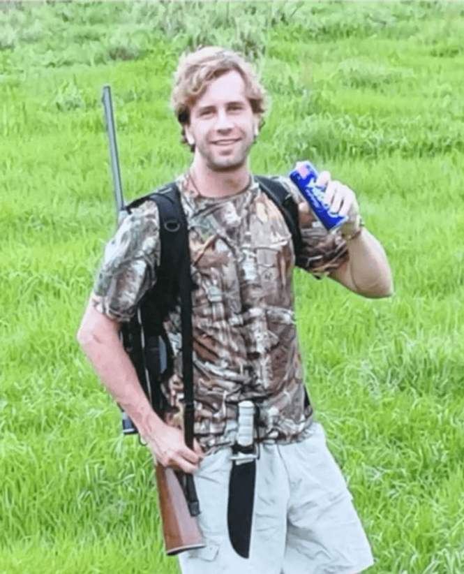 Image from: Man killed by bear on hike sent devastating final message to his dad just moments before mauling