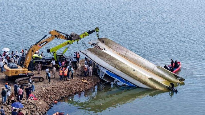 Image from: Boat tragedy: MP Government forms judicial probe panel; to submit report in 3 months