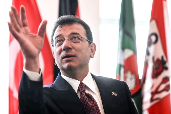 Image from: Istanbul's former mayor is back in court